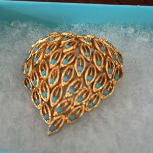 Vintage Gold Turquoise Heart Pin